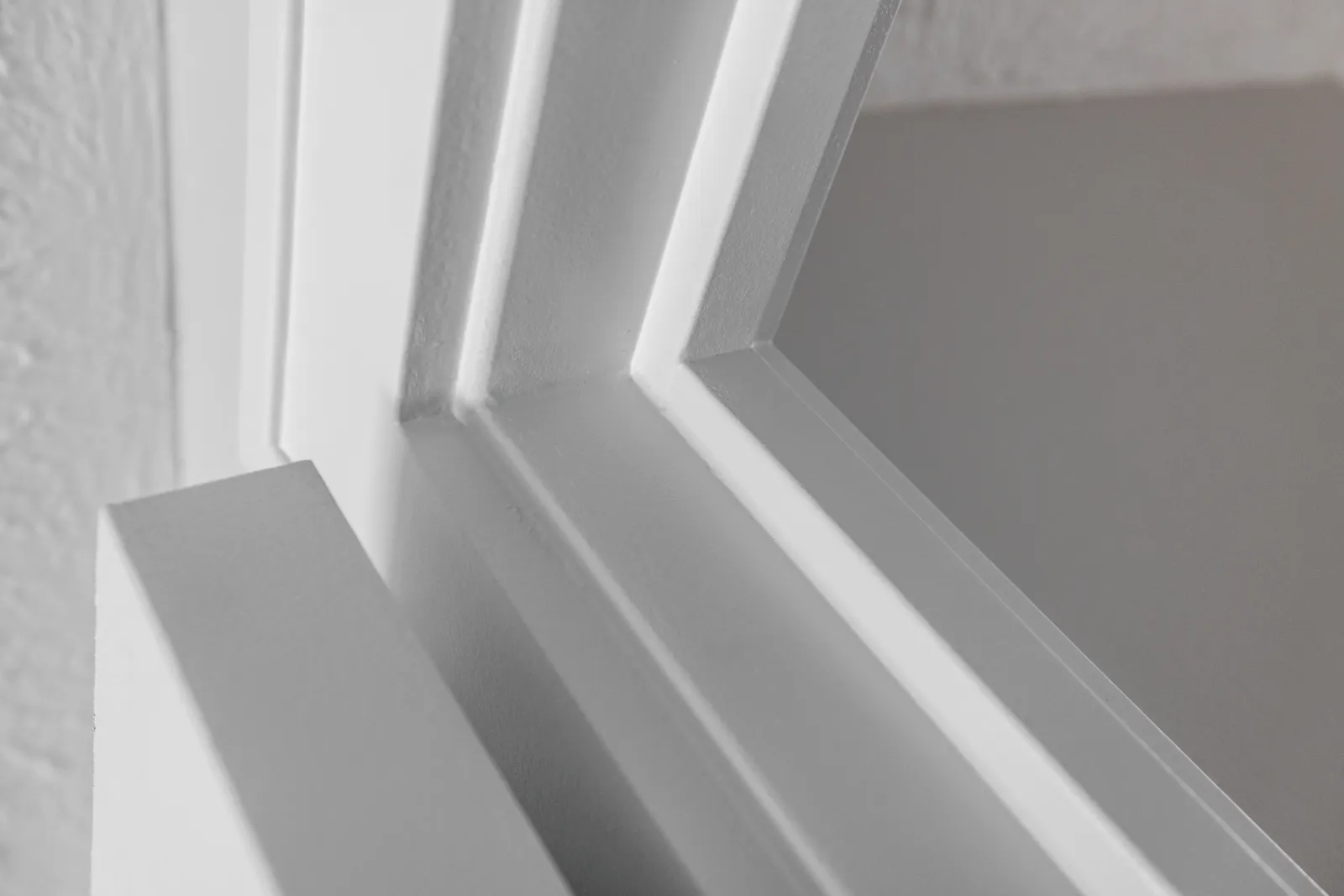 Door casing miter joint detail